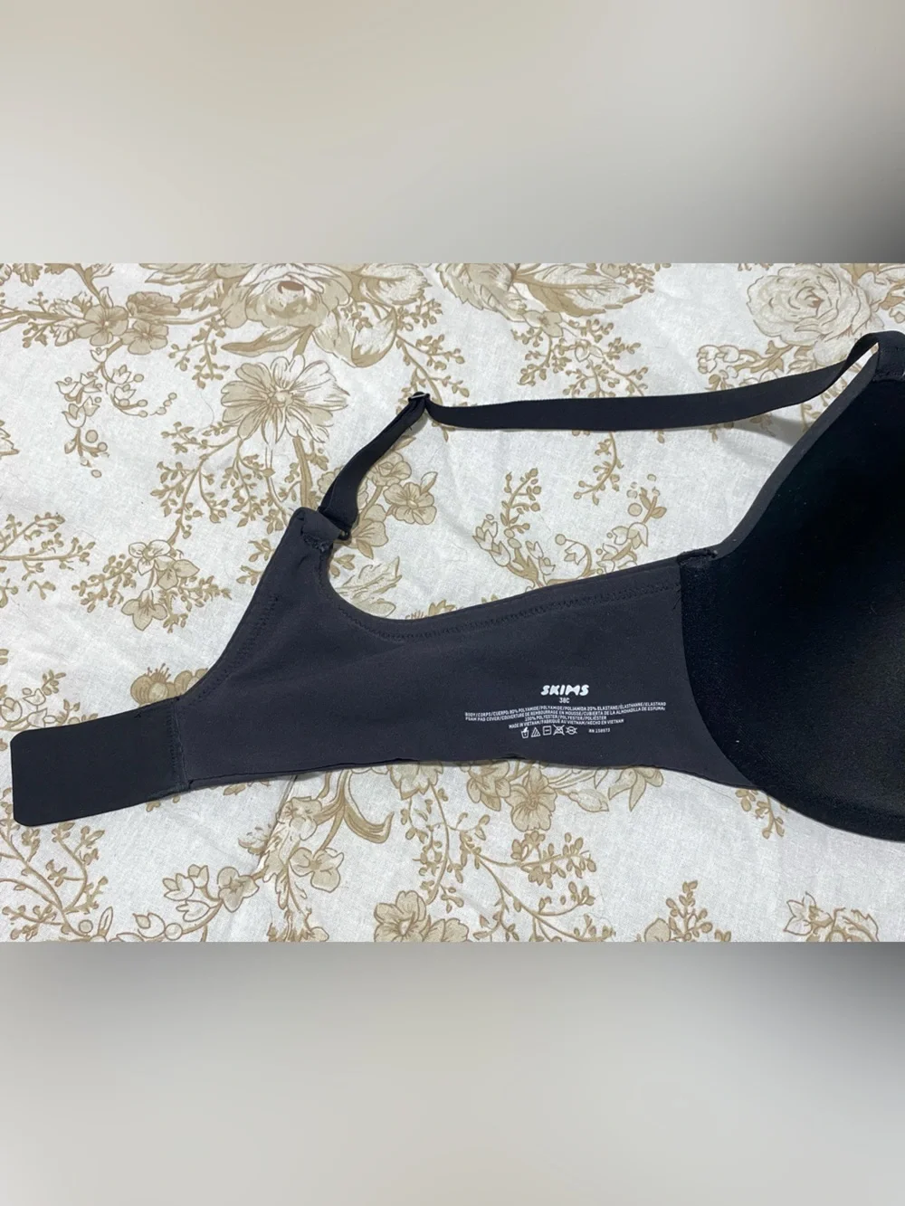 Skims Black Fits Everybody T-Shirt Bra 38C - Picture 7 of 8